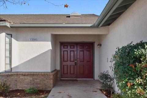 1330 S Green St, Tehachapi, CA 93561 photo 2