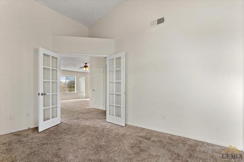 1330 S Green St, Tehachapi, CA 93561 photo 17