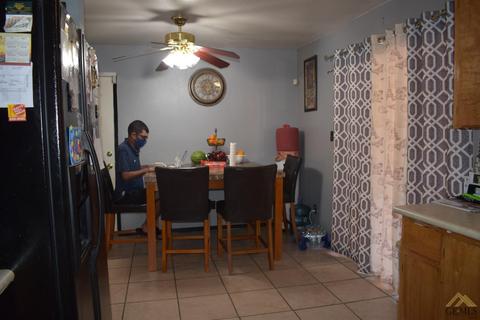 900 Schipper St, Arvin, CA 93203 photo 12