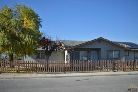 900 Schipper St, Arvin, CA 93203 photo 2