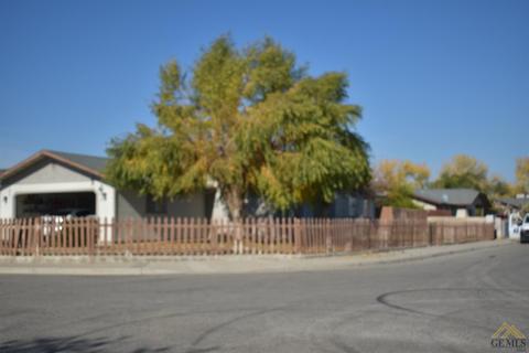 900 Schipper St, Arvin, CA 93203 photo 7