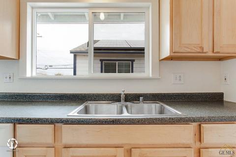 502 Phillippine St, Taft, CA 93268 photo 14
