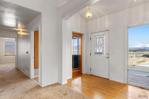 21133 Sundowner, Tehachapi, CA 93561 photo 3