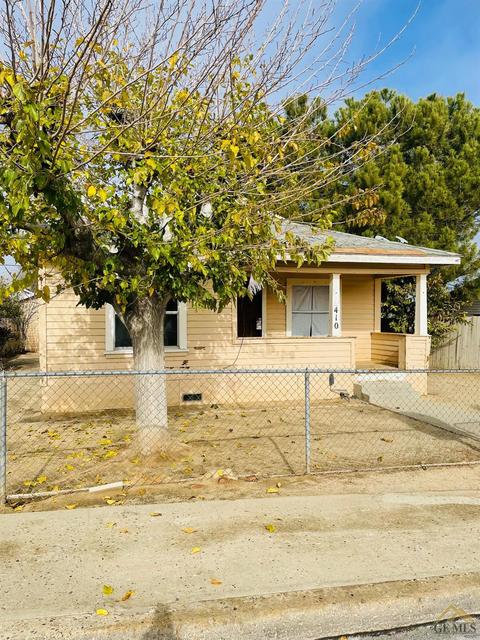 410 E St, Taft, CA 93268 photo 2
