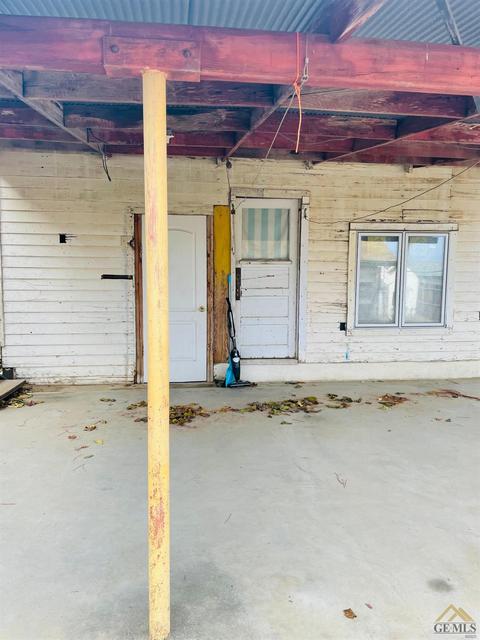 410 E St, Taft, CA 93268 photo 11
