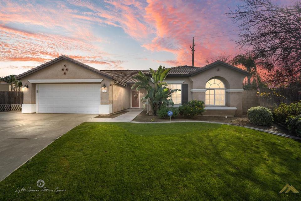 10 Ulysses Ct, Bakersfield, CA 93314 22 Photos MLS 202113329 Movoto
