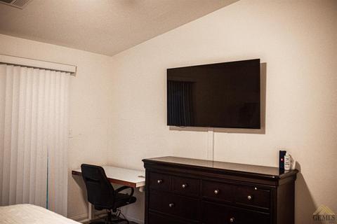 507 Aussie Ave, Bakersfield, CA 93307 photo 9