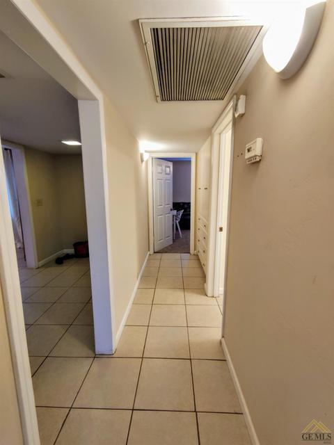 633 Varsity Ave, Arvin, CA 93203 photo 8