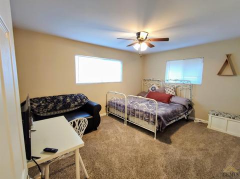 633 Varsity Ave, Arvin, CA 93203 photo 12