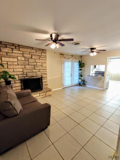 633 Varsity Ave, Arvin, CA 93203 photo 14