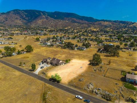 28320 Burning Tree Dr, Tehachapi, CA 93561 photo 1