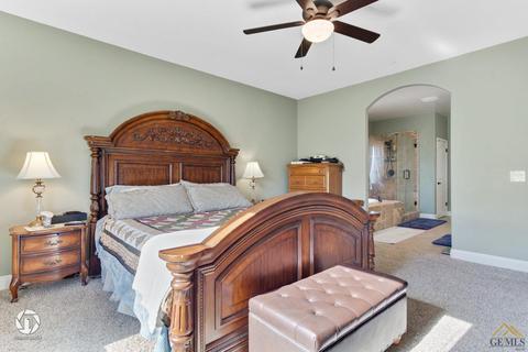 10405 Bluffshadow Dr, Bakersfield, CA 93306 photo 21