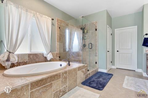 10405 Bluffshadow Dr, Bakersfield, CA 93306 photo 24