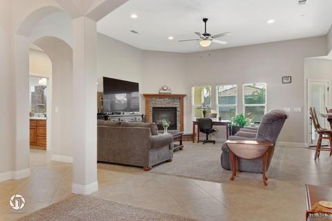 10405 Bluffshadow Dr, Bakersfield, CA 93306 photo 9