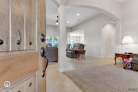 10405 Bluffshadow Dr, Bakersfield, CA 93306 photo 5