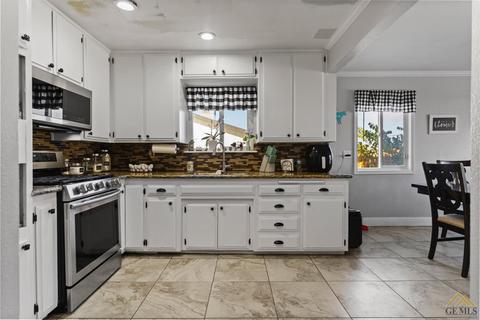 714 Pierce St, Taft, CA 93268 photo 9