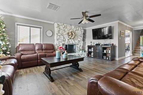 714 Pierce St, Taft, CA 93268 photo 4