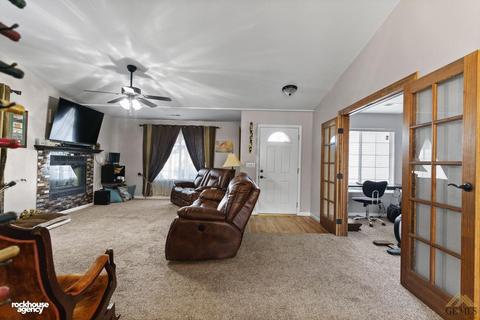 103 James Ave, Taft, CA 93268 photo 12