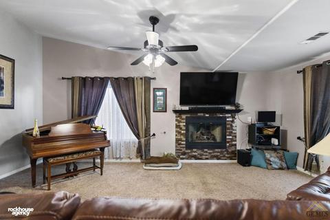 103 James Ave, Taft, CA 93268 photo 4