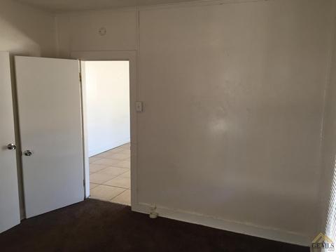 500 Tyler St, Taft, CA 93268 photo 7