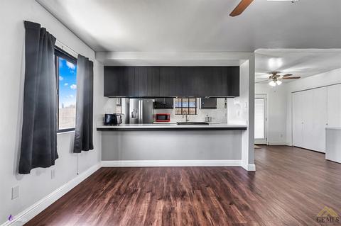 711 Taylor St, Taft, CA 93268 photo 3