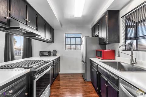 711 Taylor St, Taft, CA 93268 photo 6