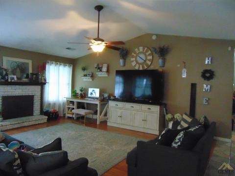 1775 E Cypress Ave, Tulare, CA 93274 photo 4