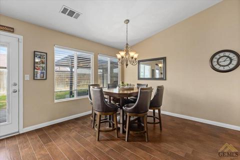 13504 Deerlodge Ct, Bakersfield, CA 93314 photo 11