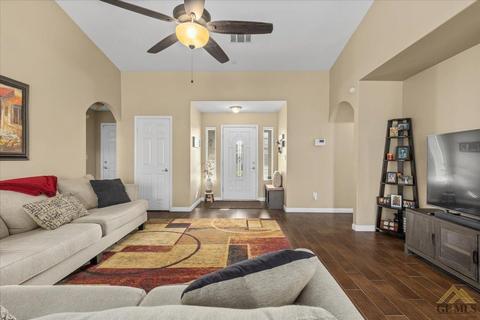 13504 Deerlodge Ct, Bakersfield, CA 93314 photo 8