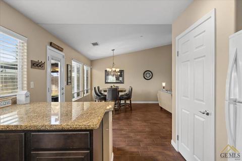 13504 Deerlodge Ct, Bakersfield, CA 93314 photo 15