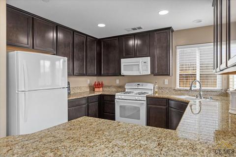 13504 Deerlodge Ct, Bakersfield, CA 93314 photo 13