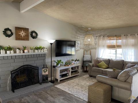316 E San Emidio St, Taft, CA 93268 photo 4