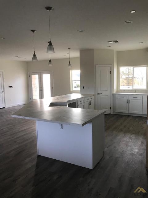21737 Mid Way, Tehachapi, CA 93561 photo 7