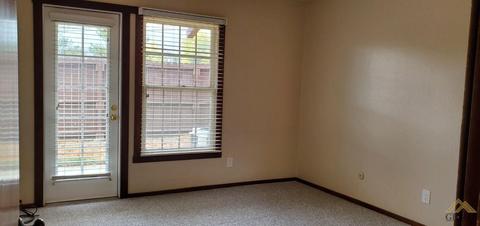 97 Meadow Lakes Dr, Tehachapi, CA 93561 photo 11