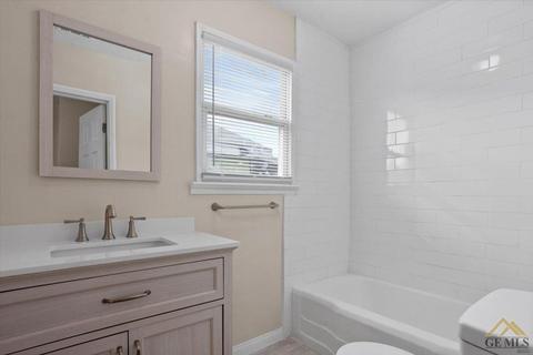 232 E 8th St, Bakersfield, CA 93307 photo 17