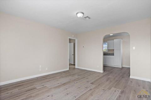 232 E 8th St, Bakersfield, CA 93307 photo 7