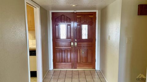 1050 Hickory Ave, Tehachapi, CA 93561 photo 4