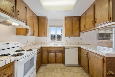 28900 Birkdale Ct, Tehachapi, CA 93561 photo 13
