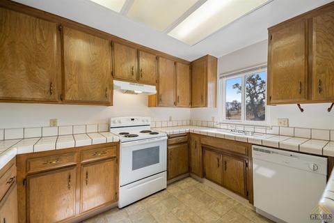 28900 Birkdale Ct, Tehachapi, CA 93561 photo 12