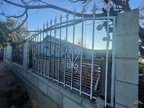 327 Olive Ave, Taft, CA 93268 photo 2