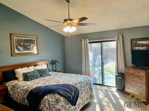 4517 Gorbett Ln, Bakersfield, CA 93311 photo 7