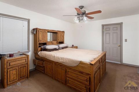 253 Walnut St, Shafter, CA 93263 photo 11
