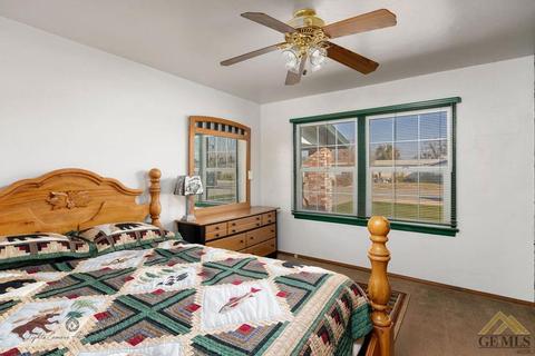 253 Walnut St, Shafter, CA 93263 photo 15