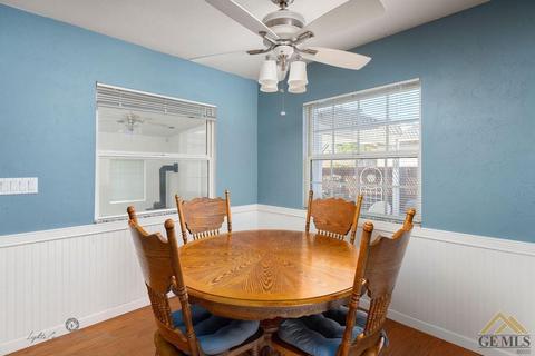 253 Walnut St, Shafter, CA 93263 photo 6