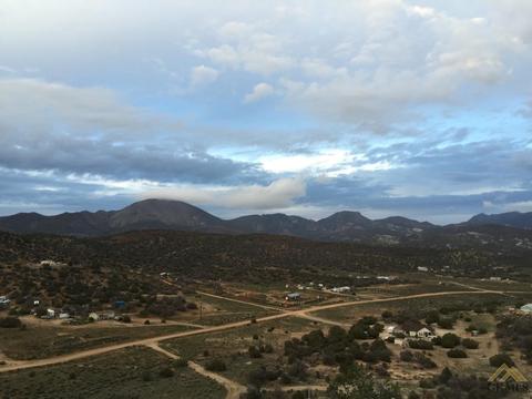 12922 Umtali Rd, Tehachapi, CA 93561 photo 4