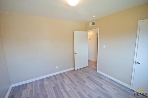 1114 Cedar Ave, Wasco, CA 93280 photo 11