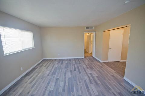 1114 Cedar Ave, Wasco, CA 93280 photo 9