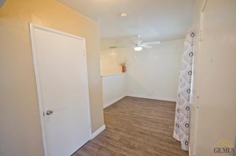 1114 Cedar Ave, Wasco, CA 93280 photo 2