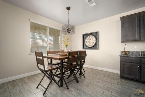 4236 Spring Tree Ln, Bakersfield, CA 93314 photo 14