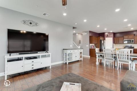 7223 Brenthouse St, Bakersfield, CA 93311 photo 14